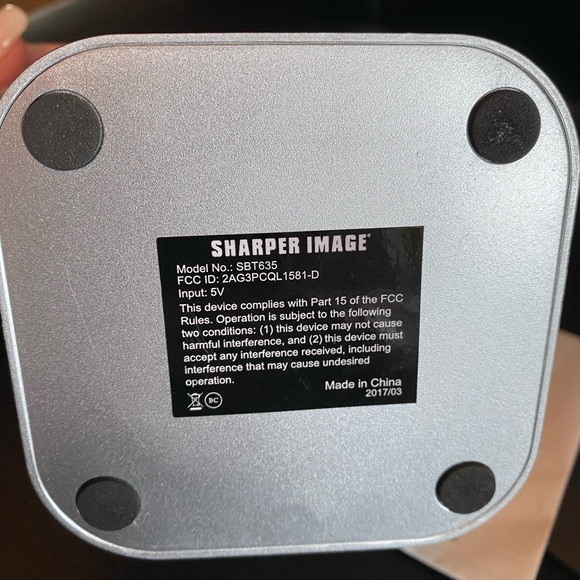 SHARPER IMAGE Wireless speaker SBT635 - Picture 7 of 8